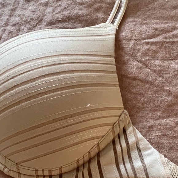 True & Co 32 B push up bra - Picture 2 of 6